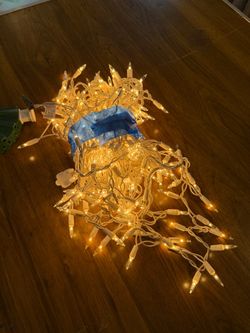 Christmas Icicle Lights – White Wire / Warm Glow (15ft)
