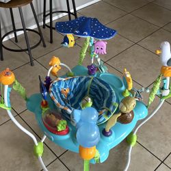 Finding Nemo Baby Bouncer 