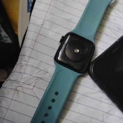 iPhone SE watch