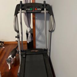 Pro-Form Crosswalk 325x Treadmill 
