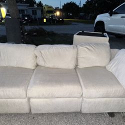 Sectional Couch 