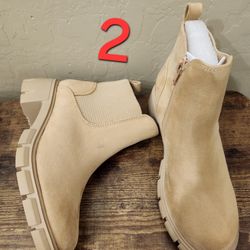 Super cute girl boots/ size 2/ new/ $20 cash only/ blue diamond & rainbow