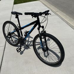 Trek 820 Black/Blue Bike 