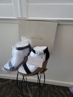 31/2 inch platform heals Marc Fisher