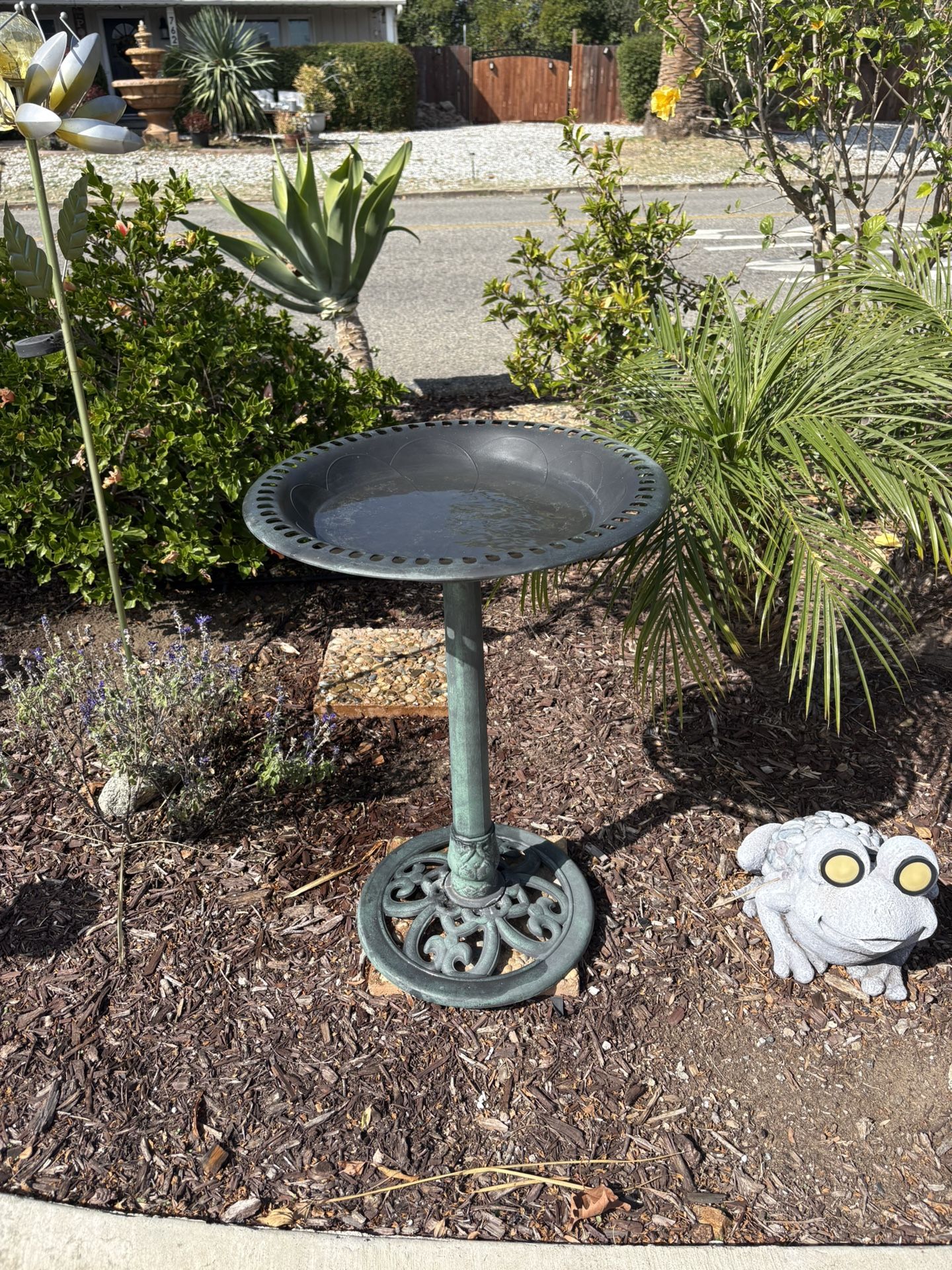 Plastic Bird Bath 28 “ H