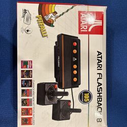 2017 Atari Flashback 8 w/105 games built in 40th Anniversary Edition! W/ Box