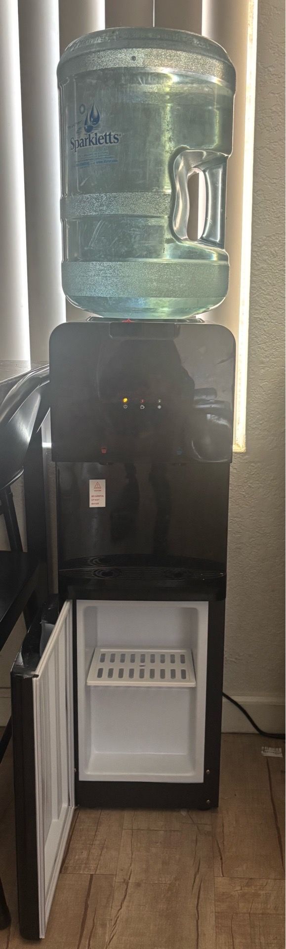 Water dispenser