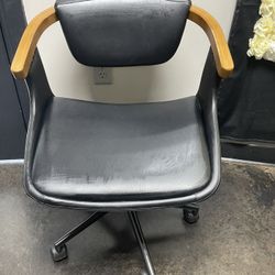 Black Chair 