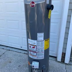 Refurbished 40 gal Natural Gas Water Heater (includes installation) 