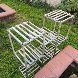 Free Plant Stand