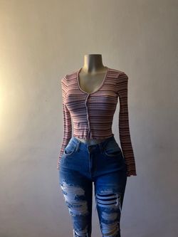 Super Cute Buttoned Top! Size Small