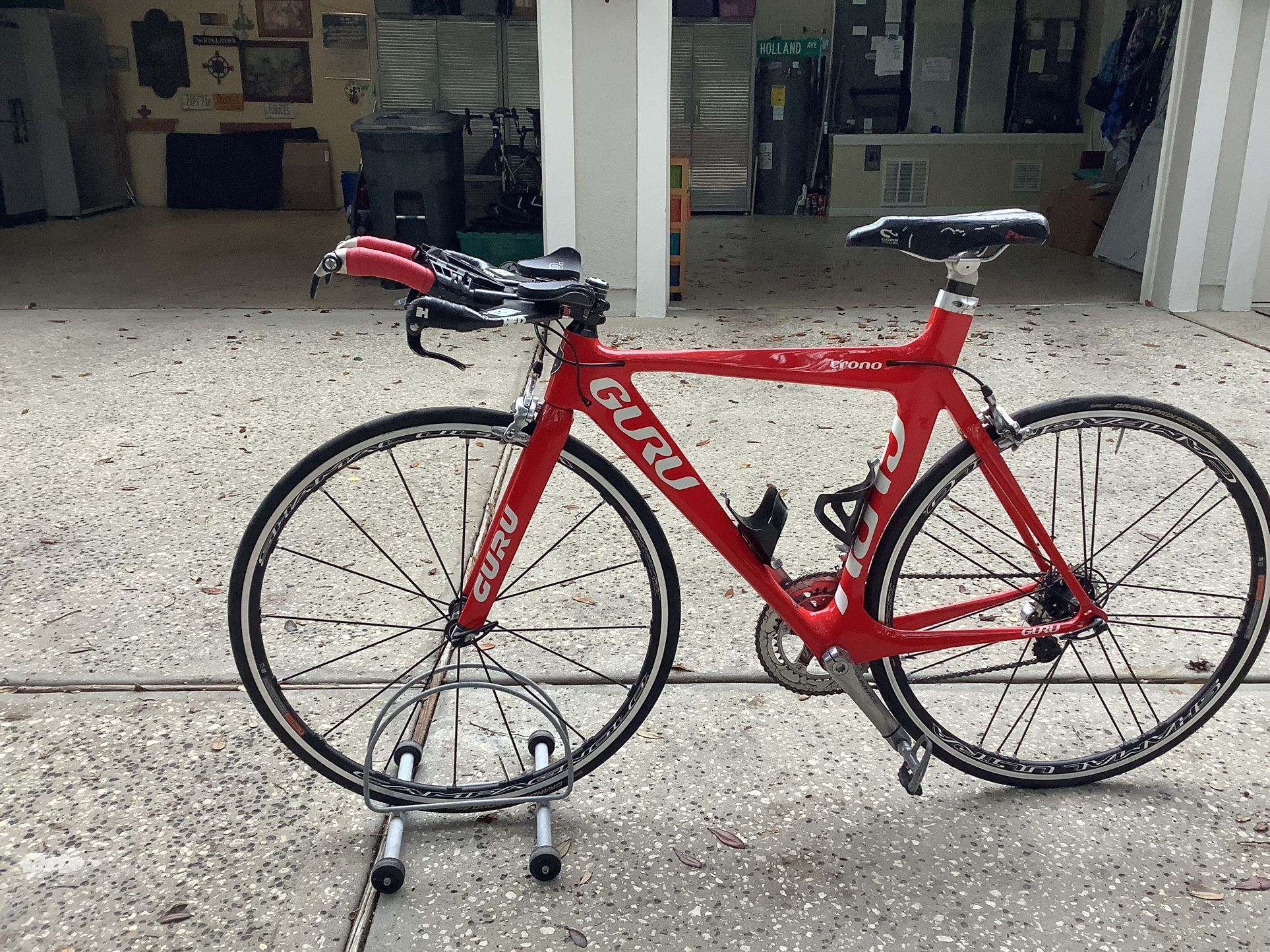 Guru Triathlon Bike