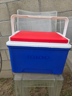 Igloo Small Cooler Blue Red White