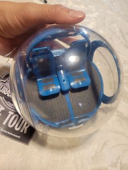 Exclusive Jurassic World Live Tour Gyrosphere Blue Side Door Friction.