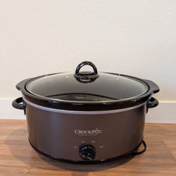 Crockpot 7 quart slow cooker, Like New 