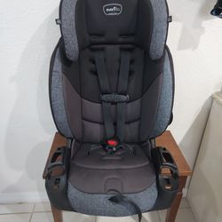 Car Seats Evenflo as you can see it does not have a cup holder next to it but it is good