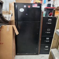 Refrigerator Blk