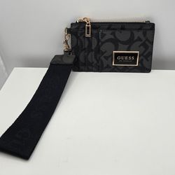 GUESS ABREE CARD CASE WRISTLET  NEW NO TAGS