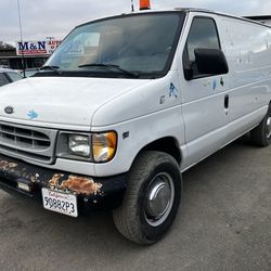 2001 Ford E-350