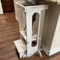 Little Partners Foldable Toddler Tower