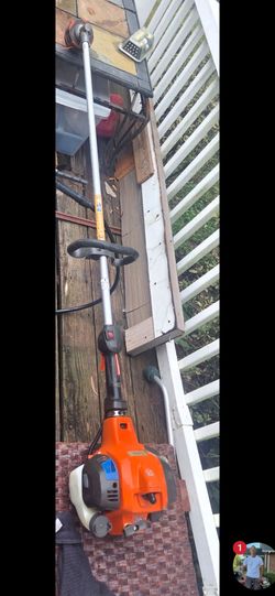 Husqvarna 130L straight shaft weed eater