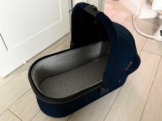 Uppa Baby Vista Bassinet compatible with V2/V3