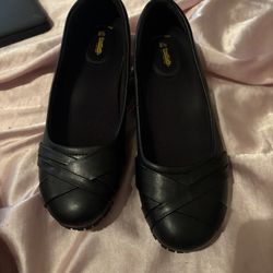 Slip resistant work shoes size 8.5