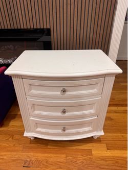 White night stand