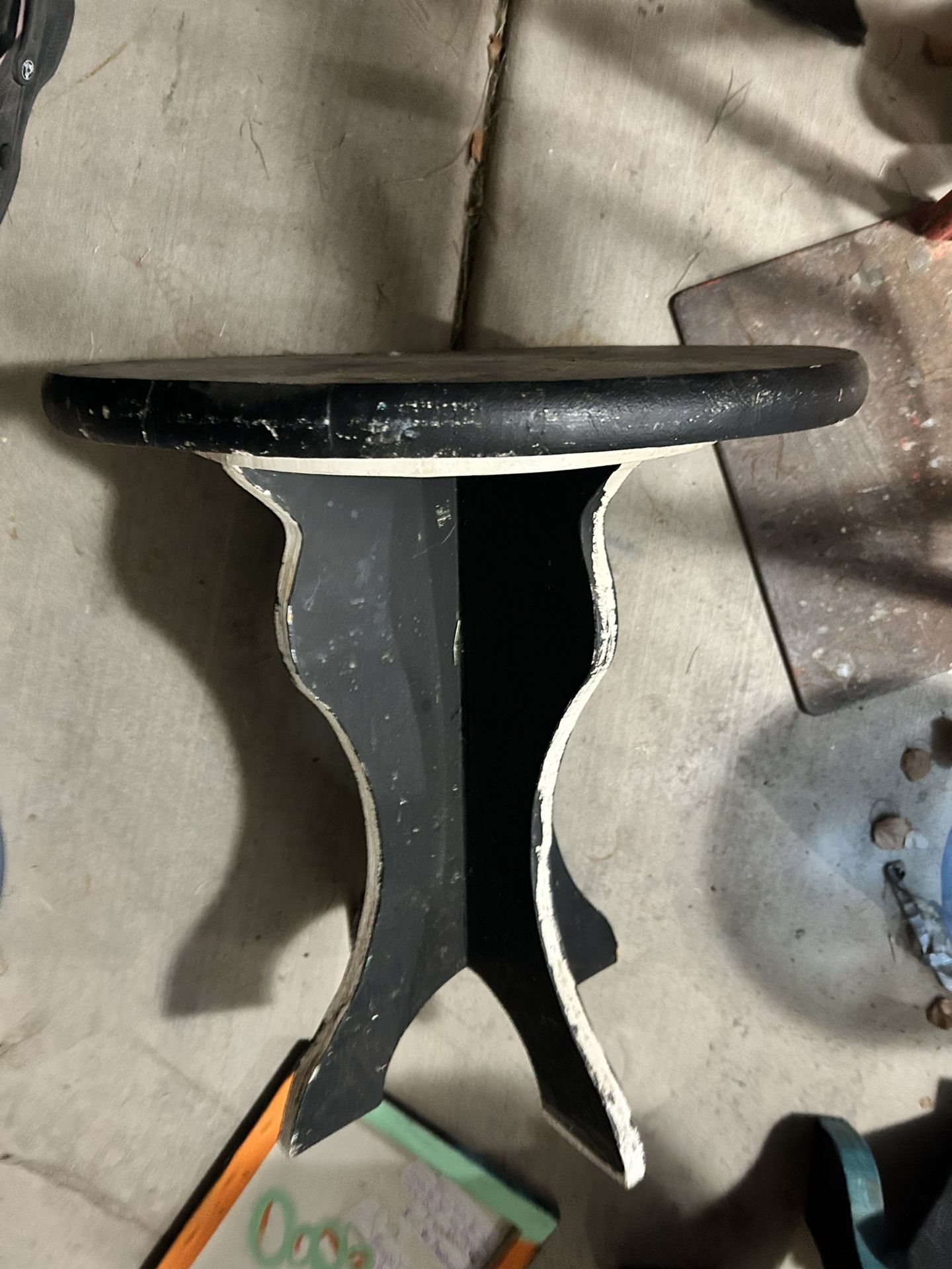 Two Side Tables 5$ Each