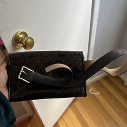 Michael kors belt bag