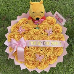 Bouquet of eternal roses💛 It can be done using natural flowers