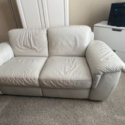 Natuzzi From Italy Ivory Leather Couch 