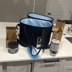 Hydro Flask 20 L Cooler With Accessories 