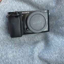 Sony A6000