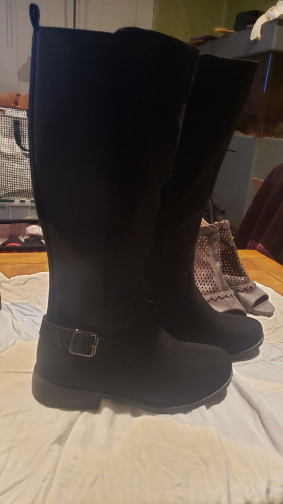 Women's Black  Boots