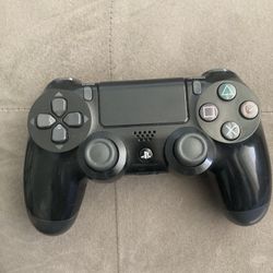 PlayStation 4 Controller 