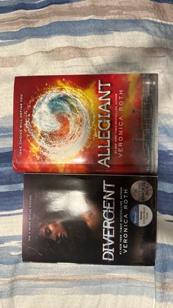 Divergent and Allegiant books