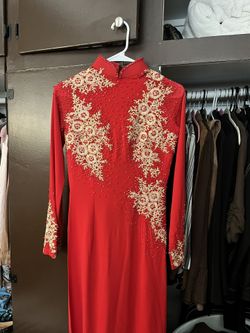 Traditional Vietnamese Dress / Ao Dai