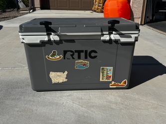 RTIC 52 cooler