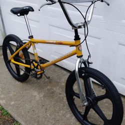 1990s Schwinn Predator BMX 20" Bike