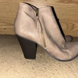 Women’s Shoes