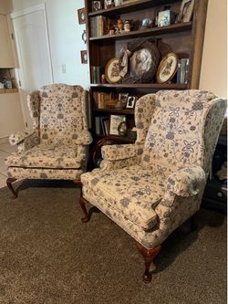 Vintage Pennsylvania Dutch Wingback Folk Chairs Pair