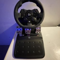  Logitech G923 Racing Wheel and Pedals for Xbox X