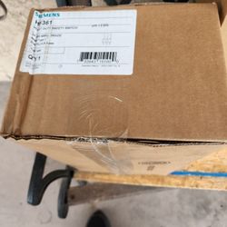 30 Amp 600 Volt Fused Disconnect