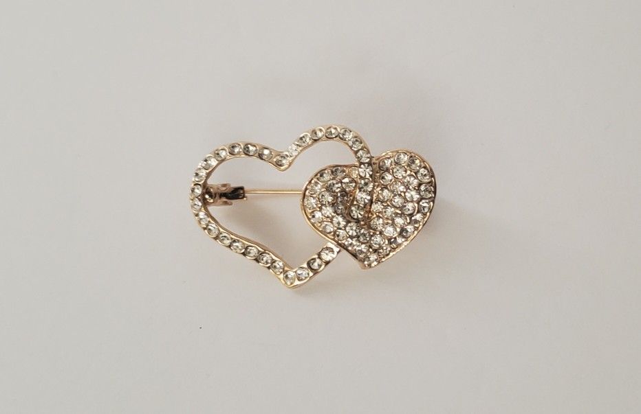 Double Heart Brooch pin