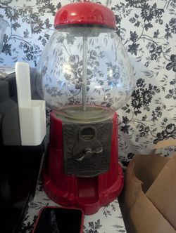 GLASS GUM BALL QUARTER MACHINE