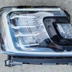 2018 2019 2020 2021 FORD EXPEDITION RIGHT PASSENGER HEADLIGHT XENON