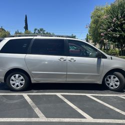 2006 Toyota Sienna