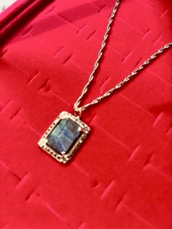 Beautiful Silver Necklace With Silver Charm