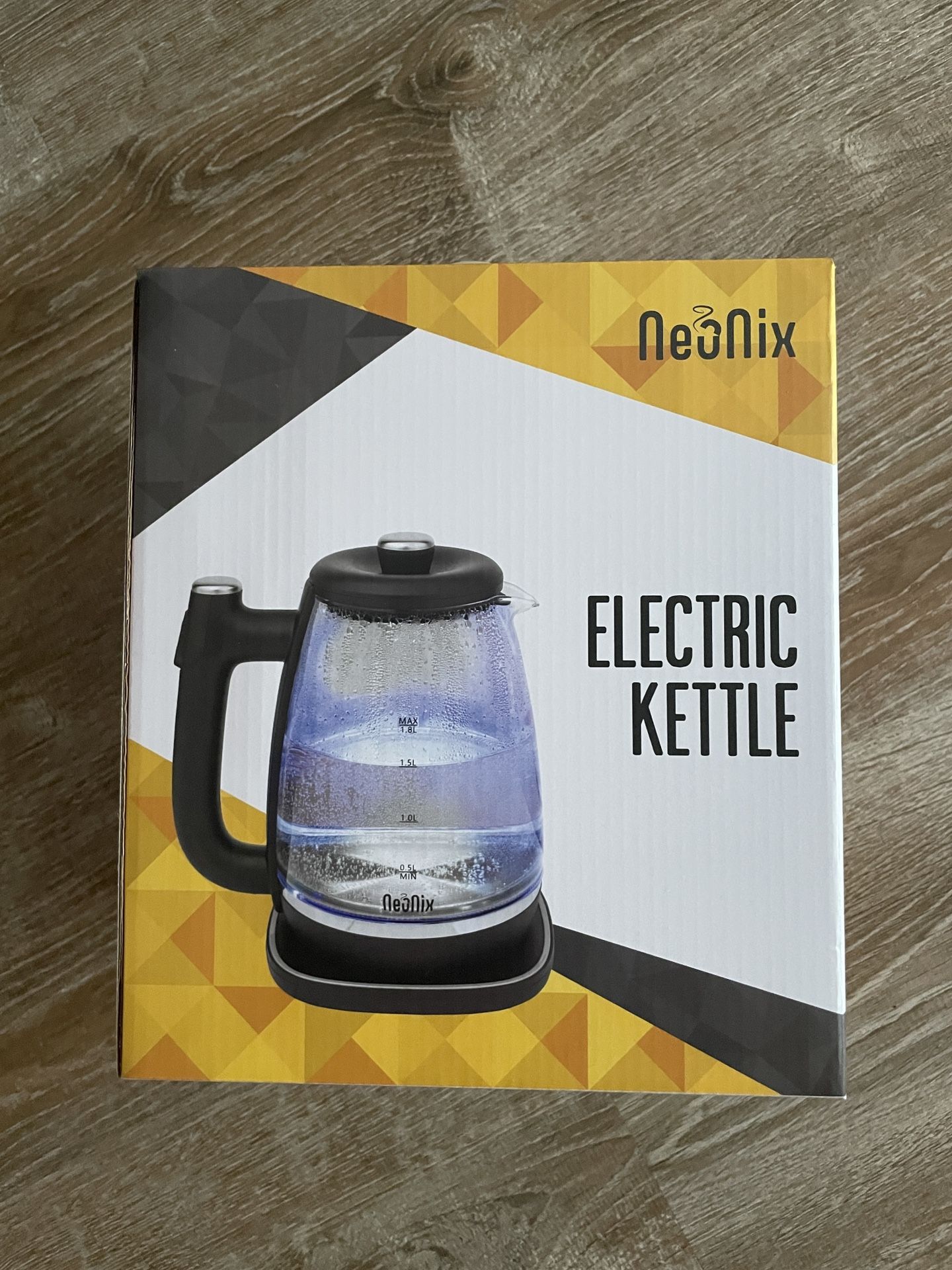 Neonix Electric 2-Liter Kettle